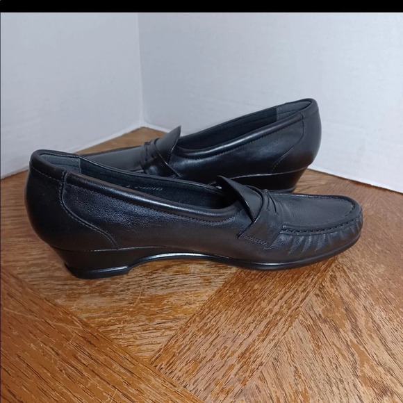 SAS Easier Black Leather Loafers Tripad Slip On Shoes Women’s Size 8.5 - Picture 4 of 9